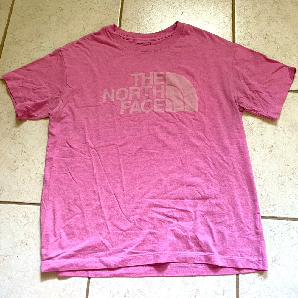 THE NORTH FACE LIGHT PINK SHORT SLEEVE GRAPHIC T SHIRT